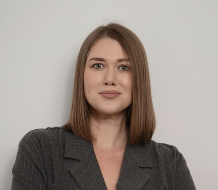 Анна Золотарева